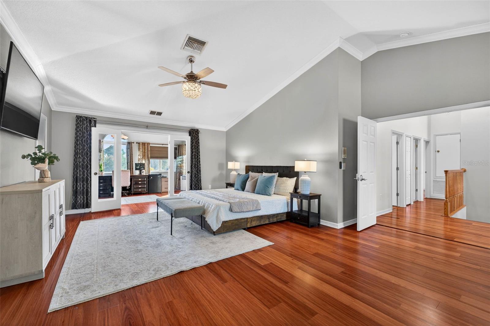 Listing photo id 37 for 12404 Maidstone Court