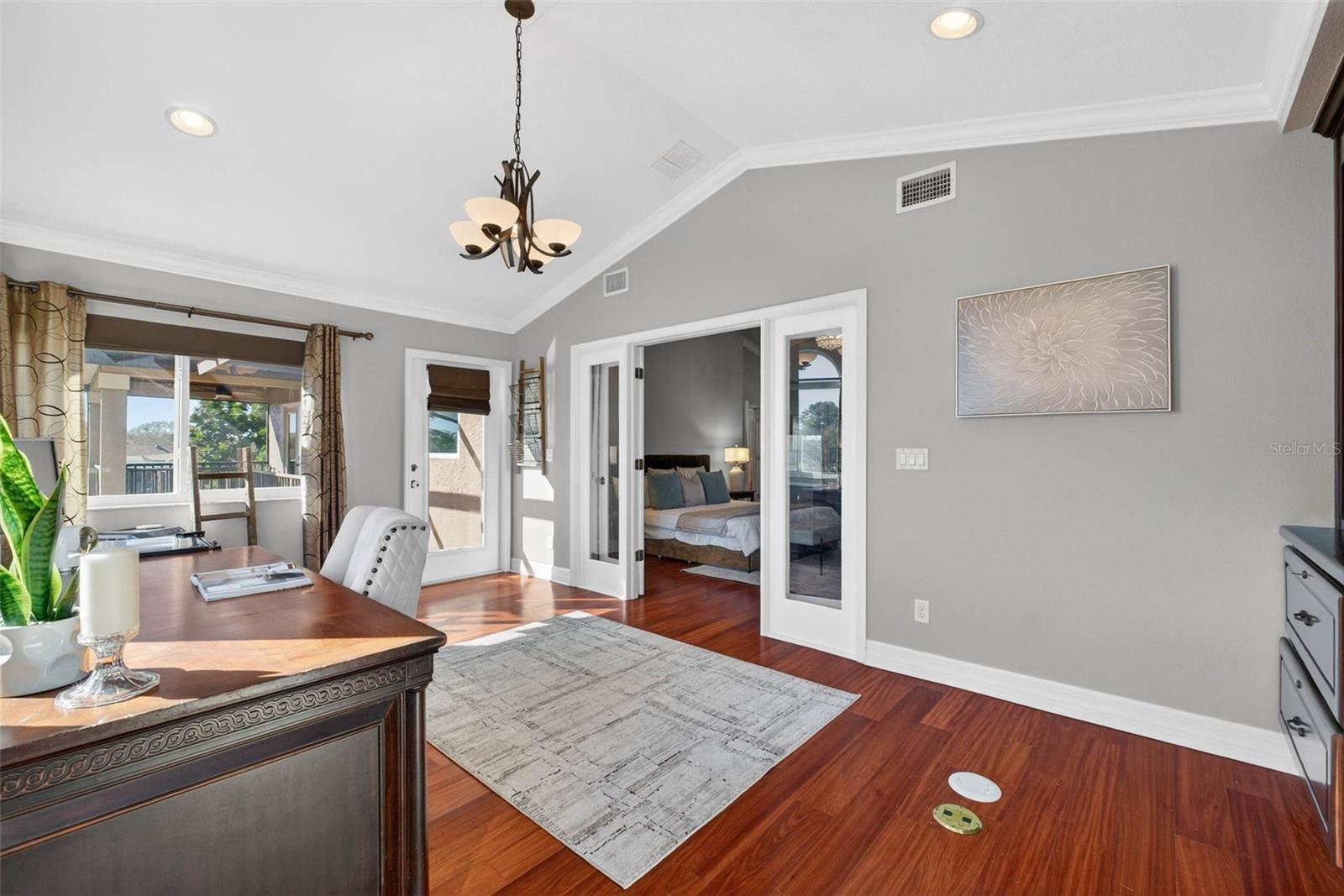 Listing photo id 46 for 12404 Maidstone Court