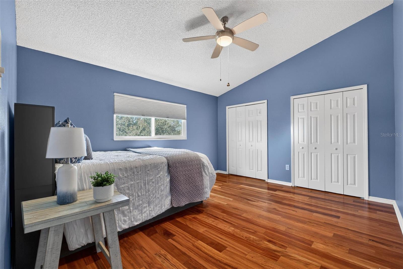 Listing photo id 50 for 12404 Maidstone Court