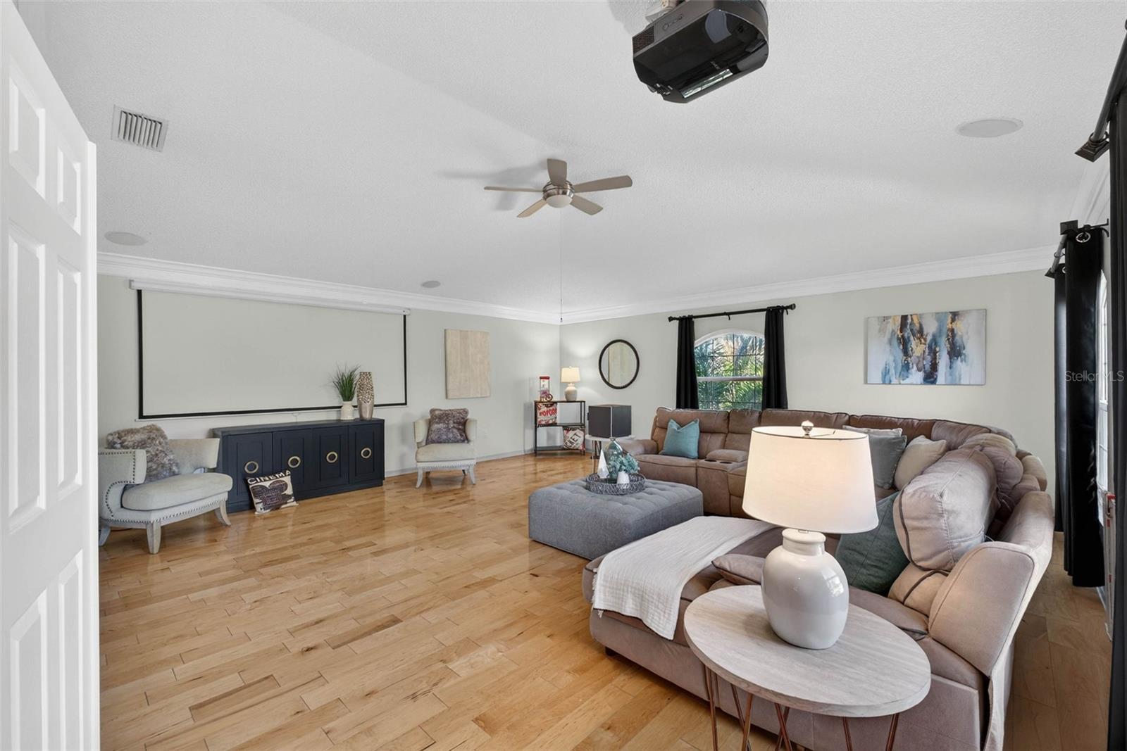 Listing photo id 63 for 12404 Maidstone Court