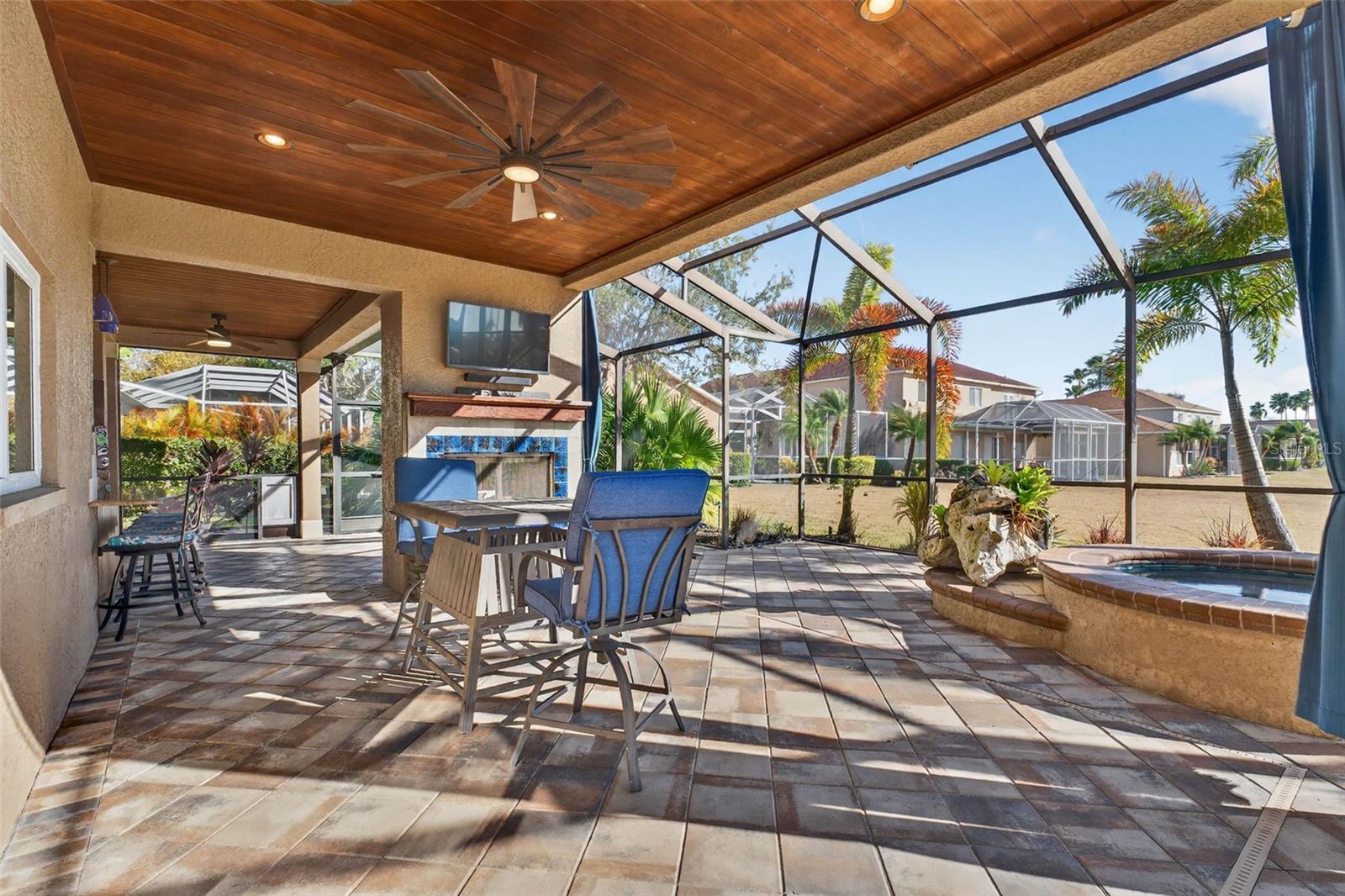 Listing photo id 71 for 12404 Maidstone Court