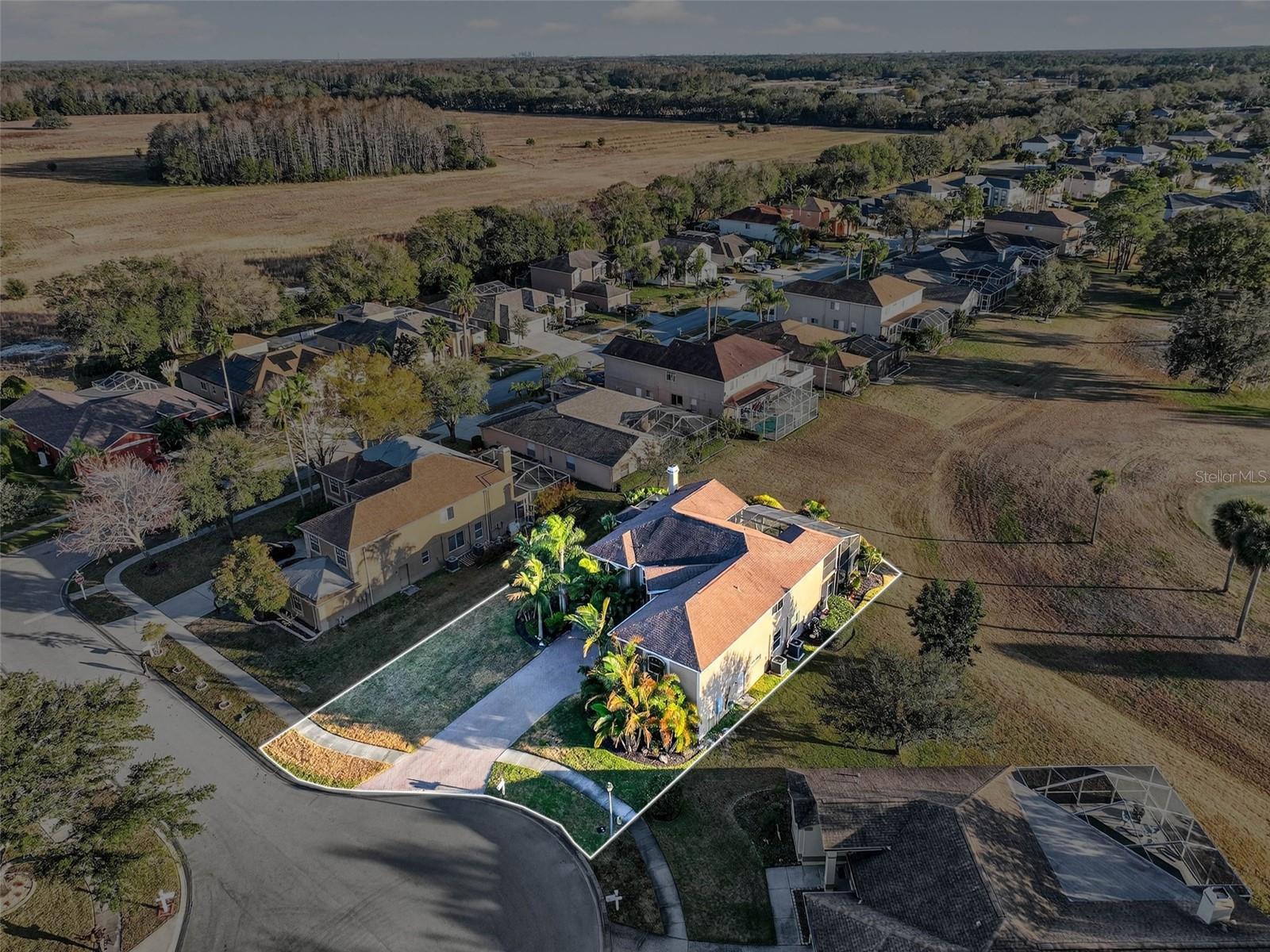 Listing photo id 94 for 12404 Maidstone Court