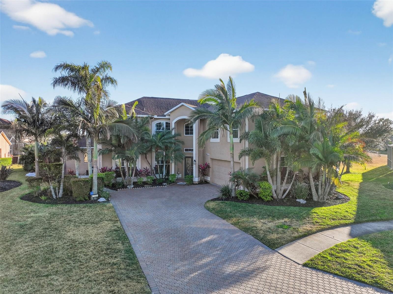 Listing photo id 96 for 12404 Maidstone Court