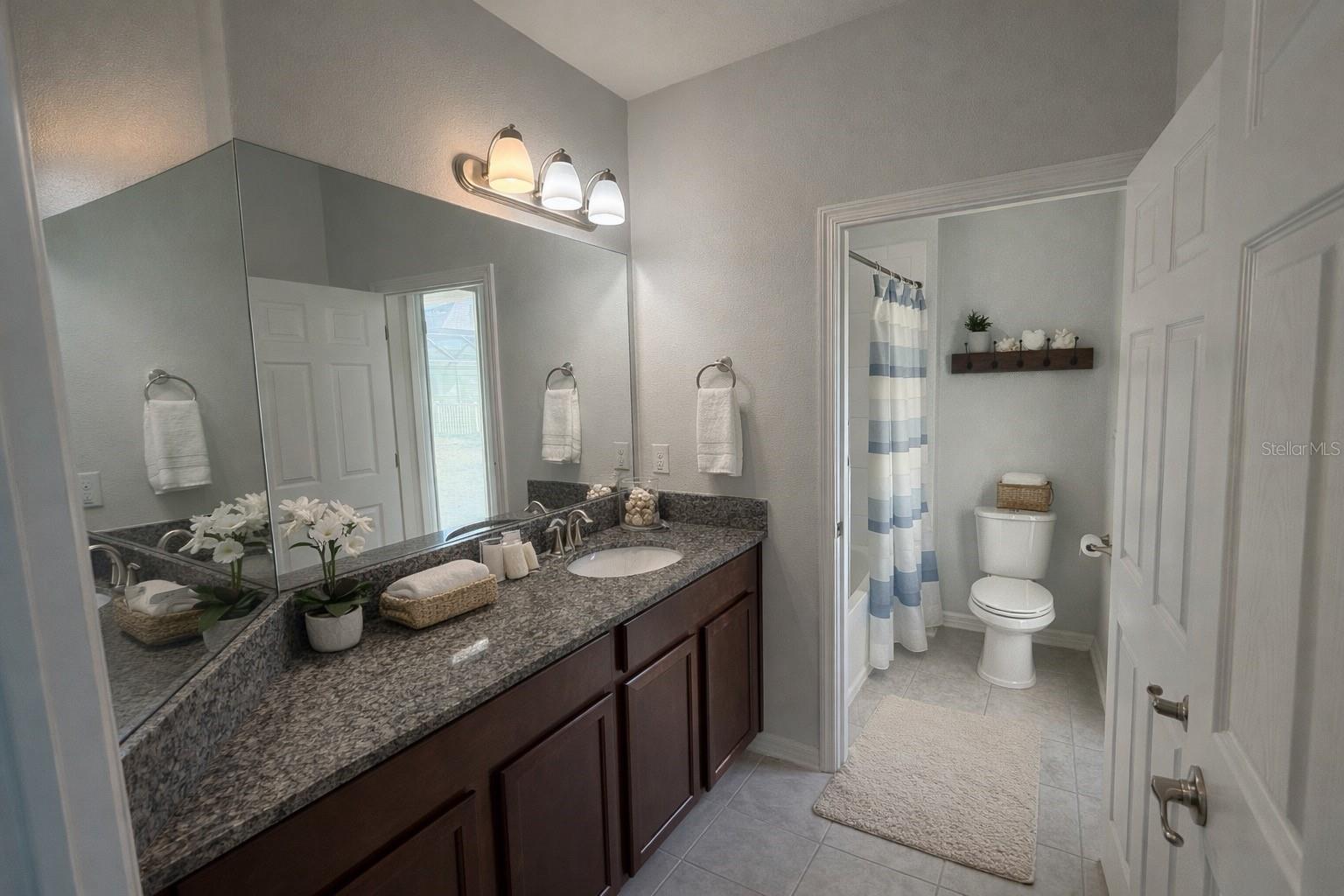 Image 11 of 60 For 10409 Cardera Drive