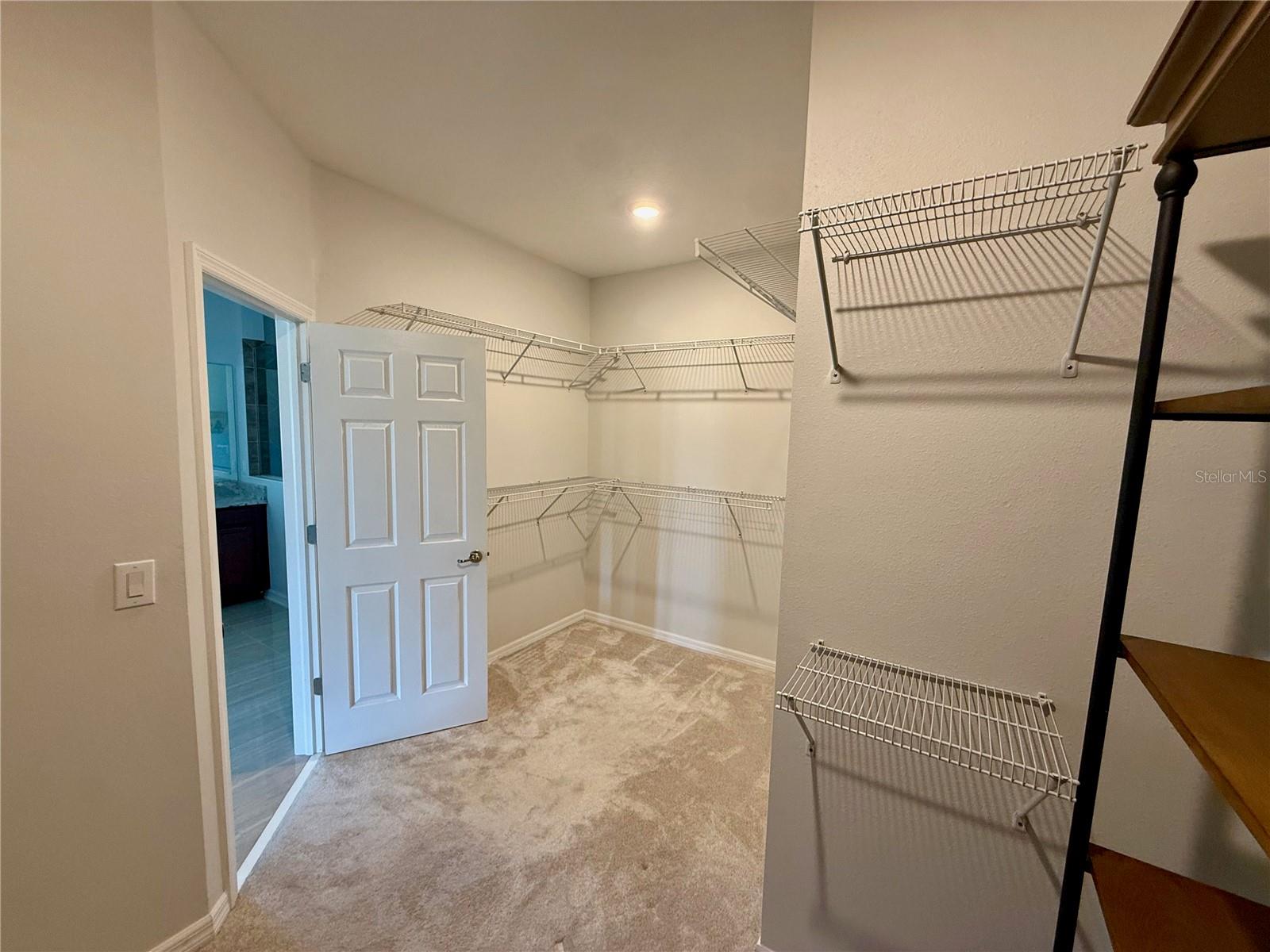 Image 26 of 60 For 10409 Cardera Drive