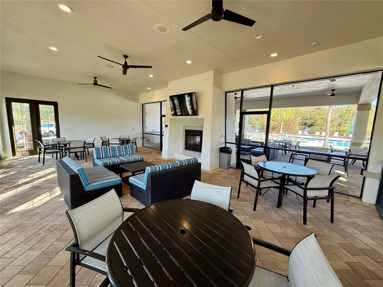 Image 49 of 60 For 10409 Cardera Drive