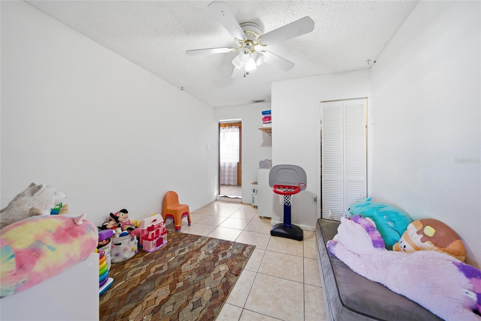 Image 13 of 34 For 5080 70th Avenue N