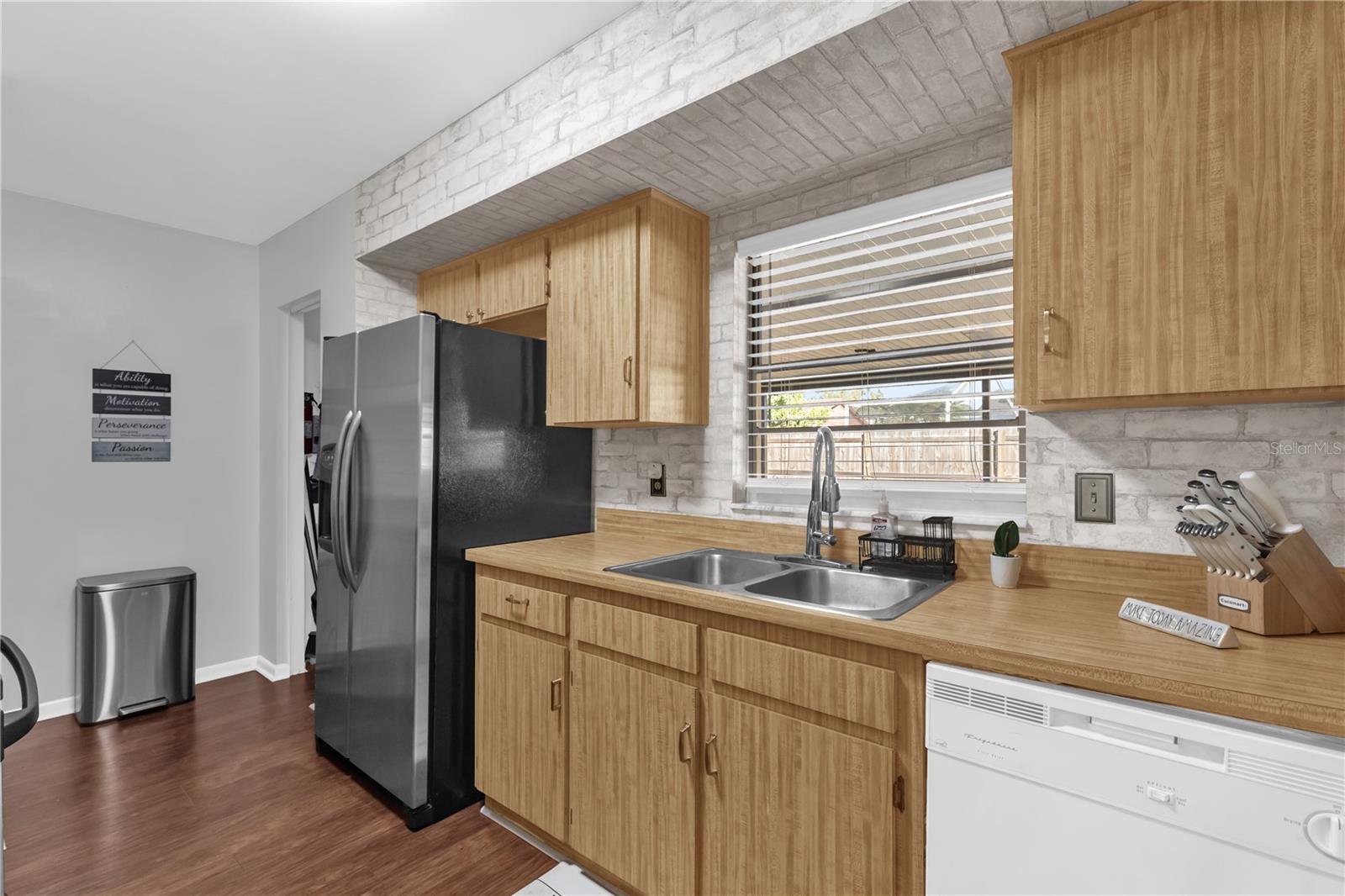 Image 10 of 21 For 12505 Limpet Drive