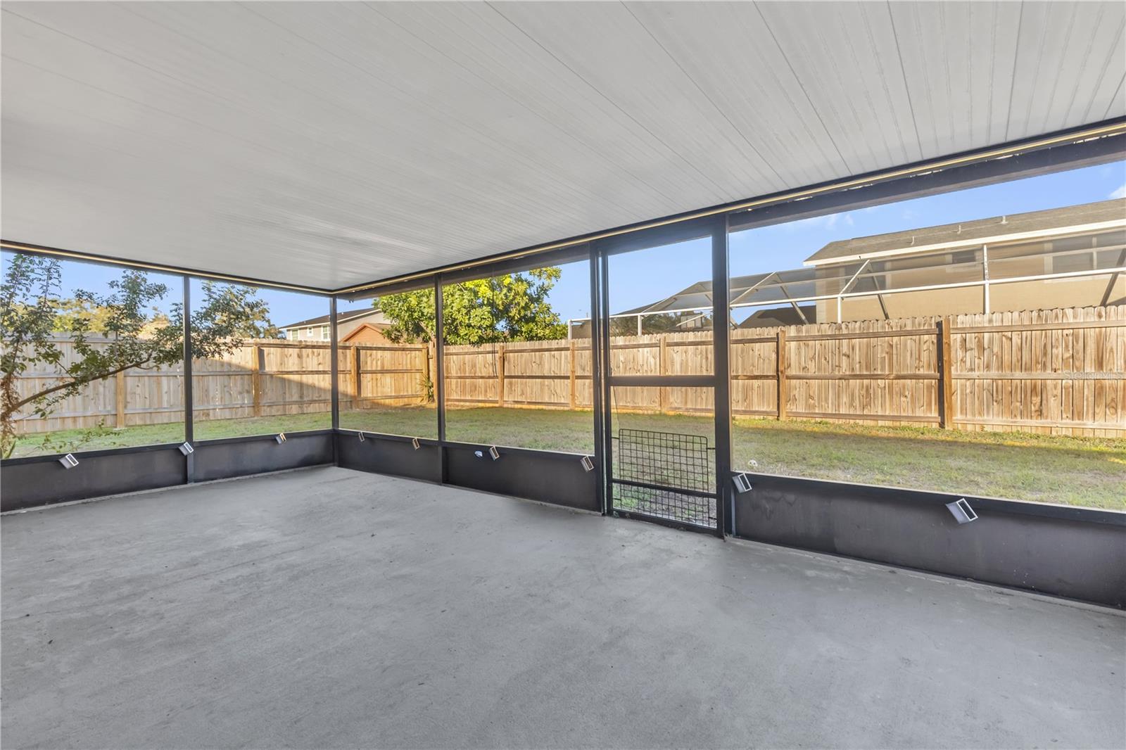 Image 17 of 21 For 12505 Limpet Drive