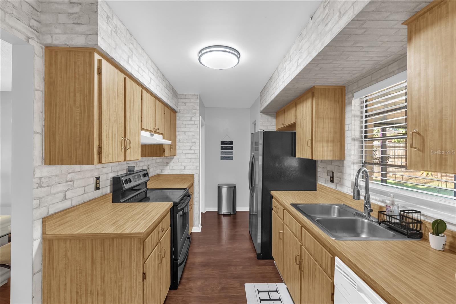 Image 9 of 21 For 12505 Limpet Drive