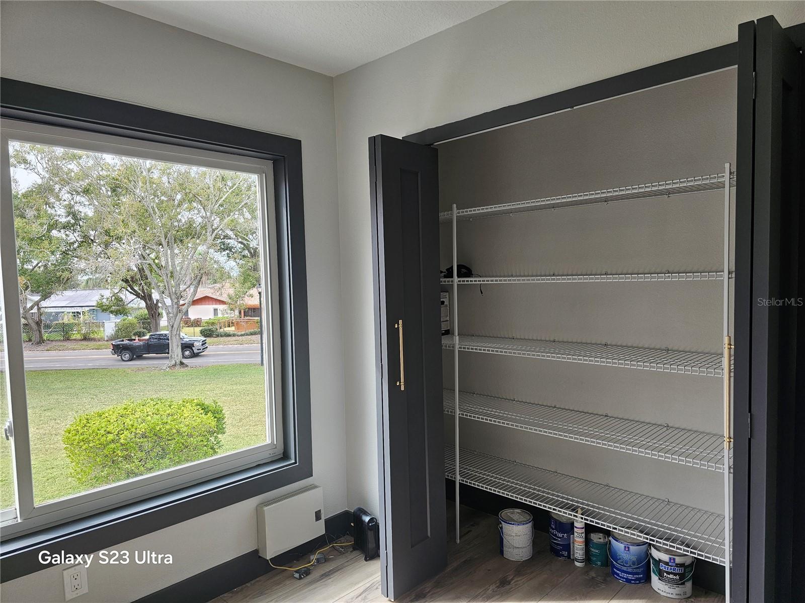 Image 11 of 69 For 2435 Sumatran Way 35