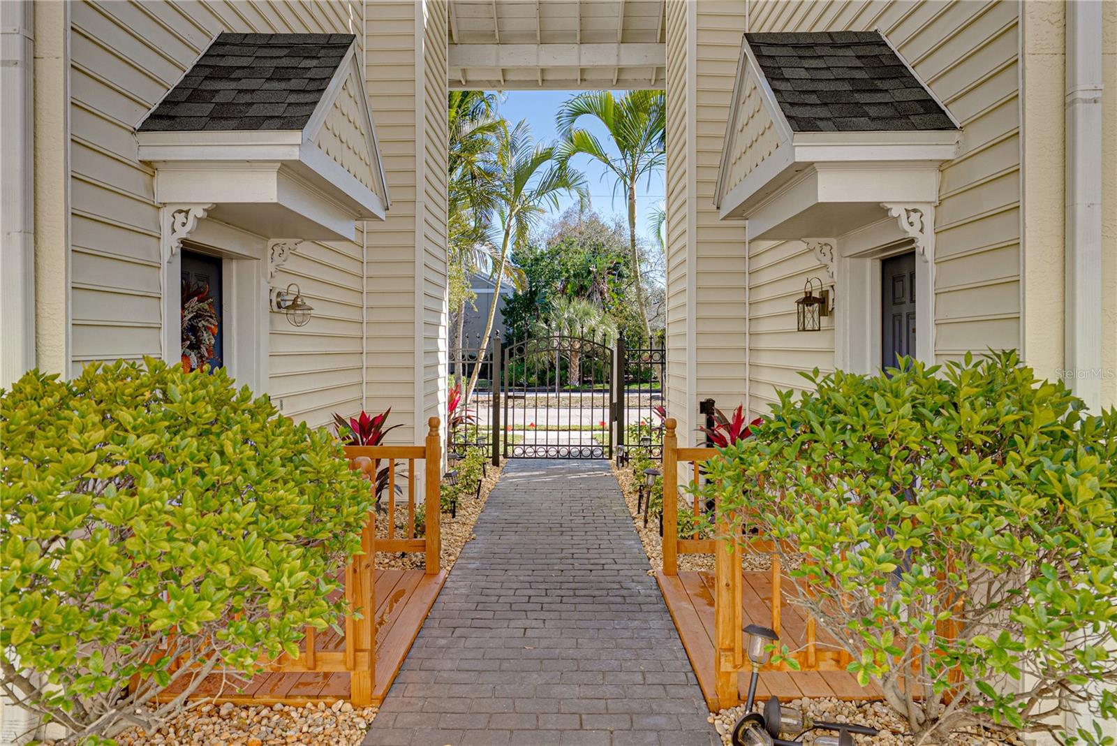 Image 13 of 62 For 307 Bungalow Park Avenue B