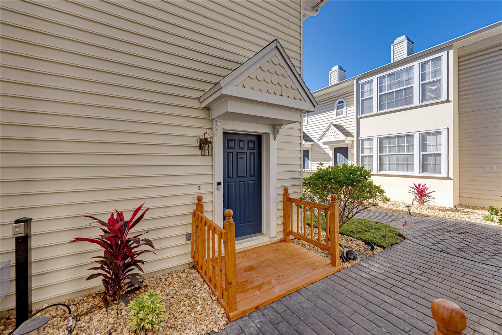 Image 2 of 62 For 307 Bungalow Park Avenue B