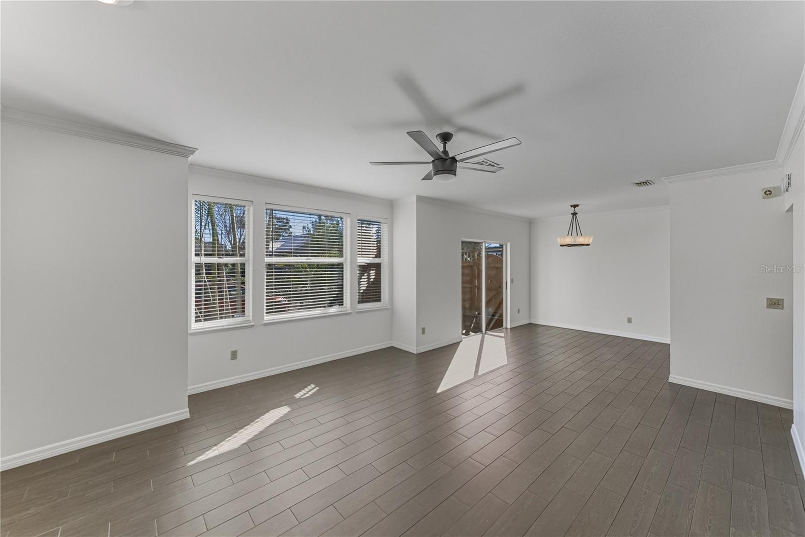 Image 23 of 62 For 307 Bungalow Park Avenue B