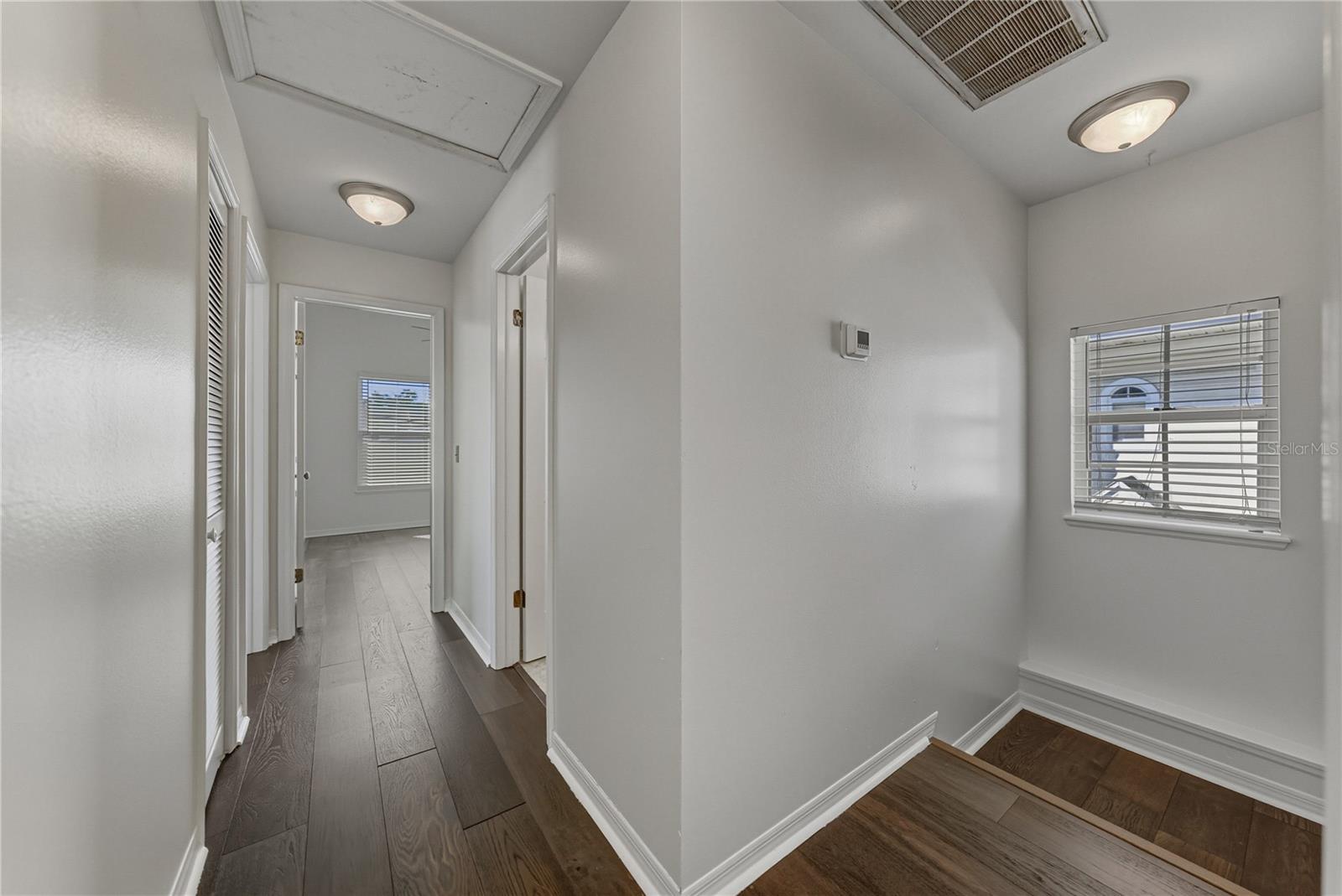 Image 33 of 62 For 307 Bungalow Park Avenue B