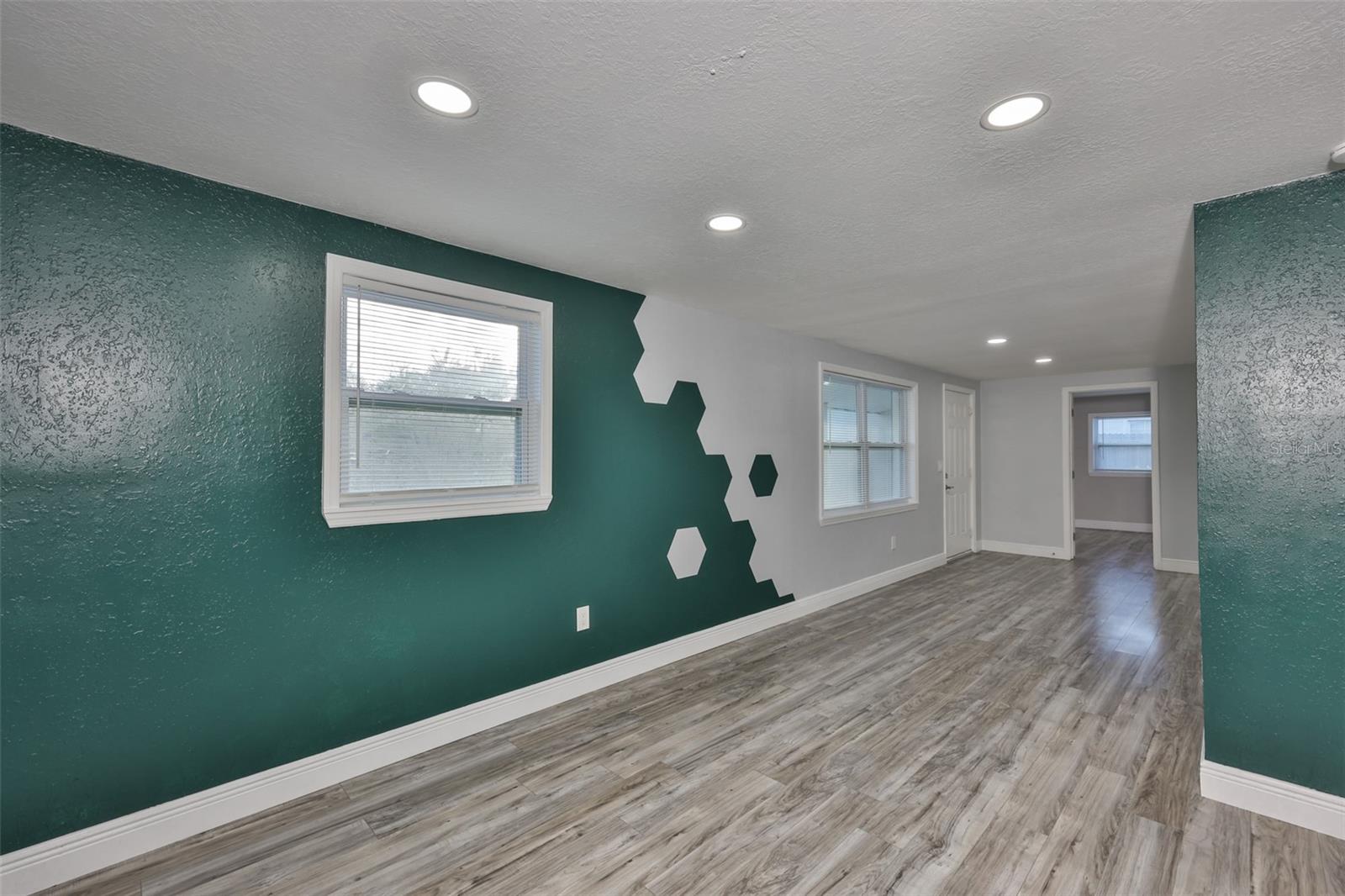 Image 15 of 40 For 12870 101st Way