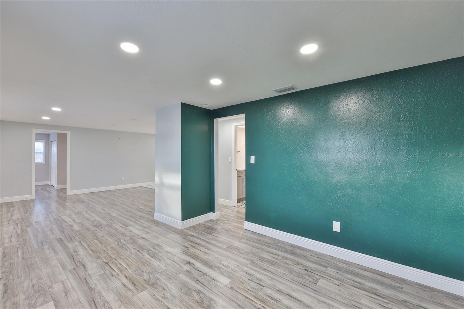 Image 16 of 40 For 12870 101st Way