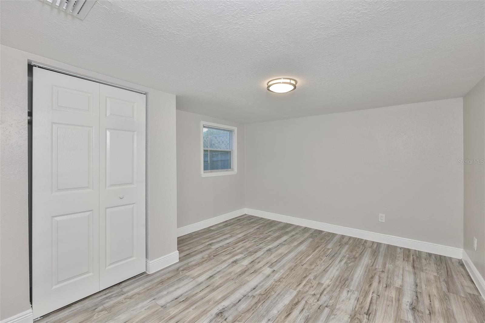 Image 17 of 40 For 12870 101st Way