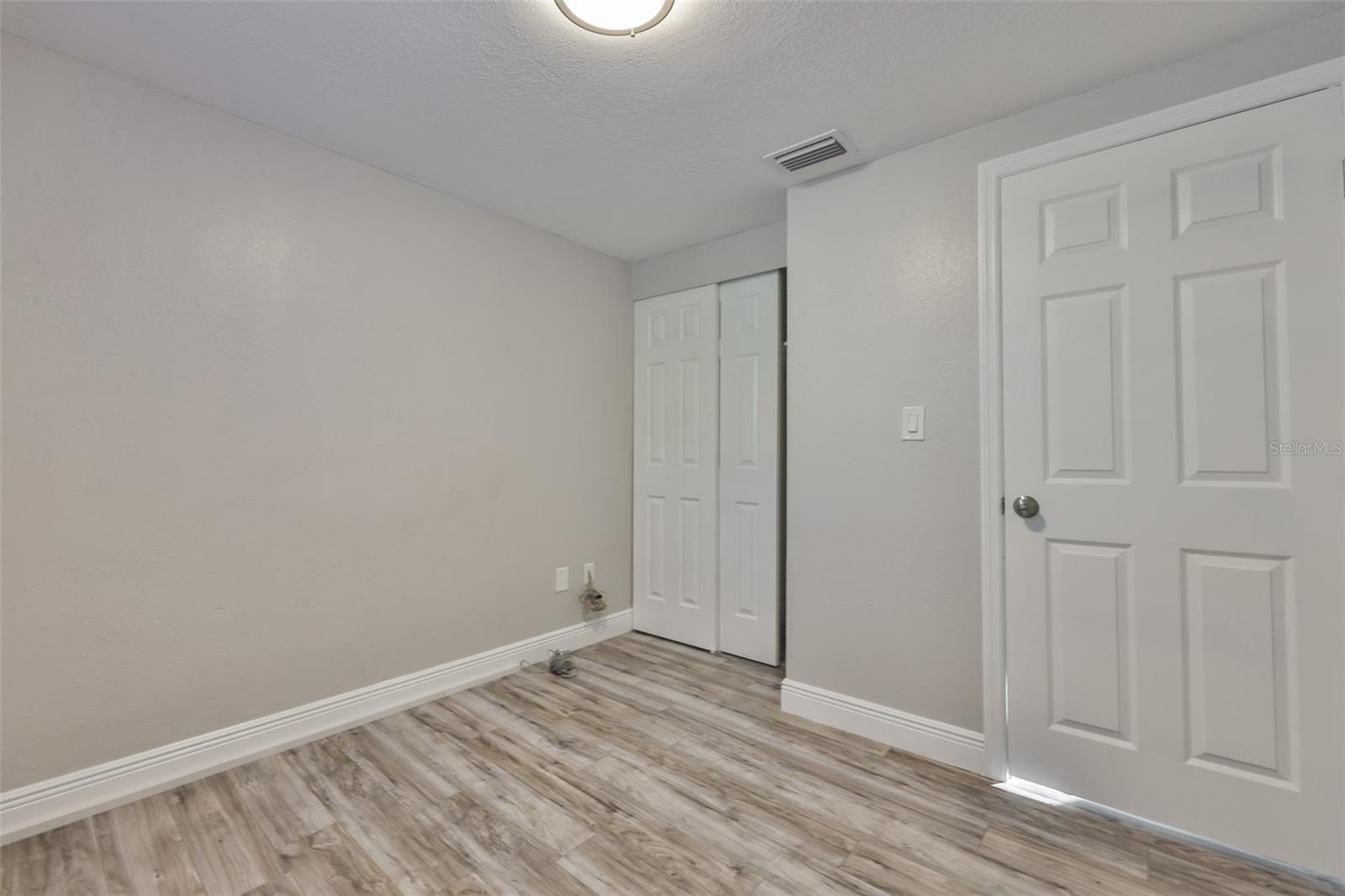 Image 21 of 40 For 12870 101st Way