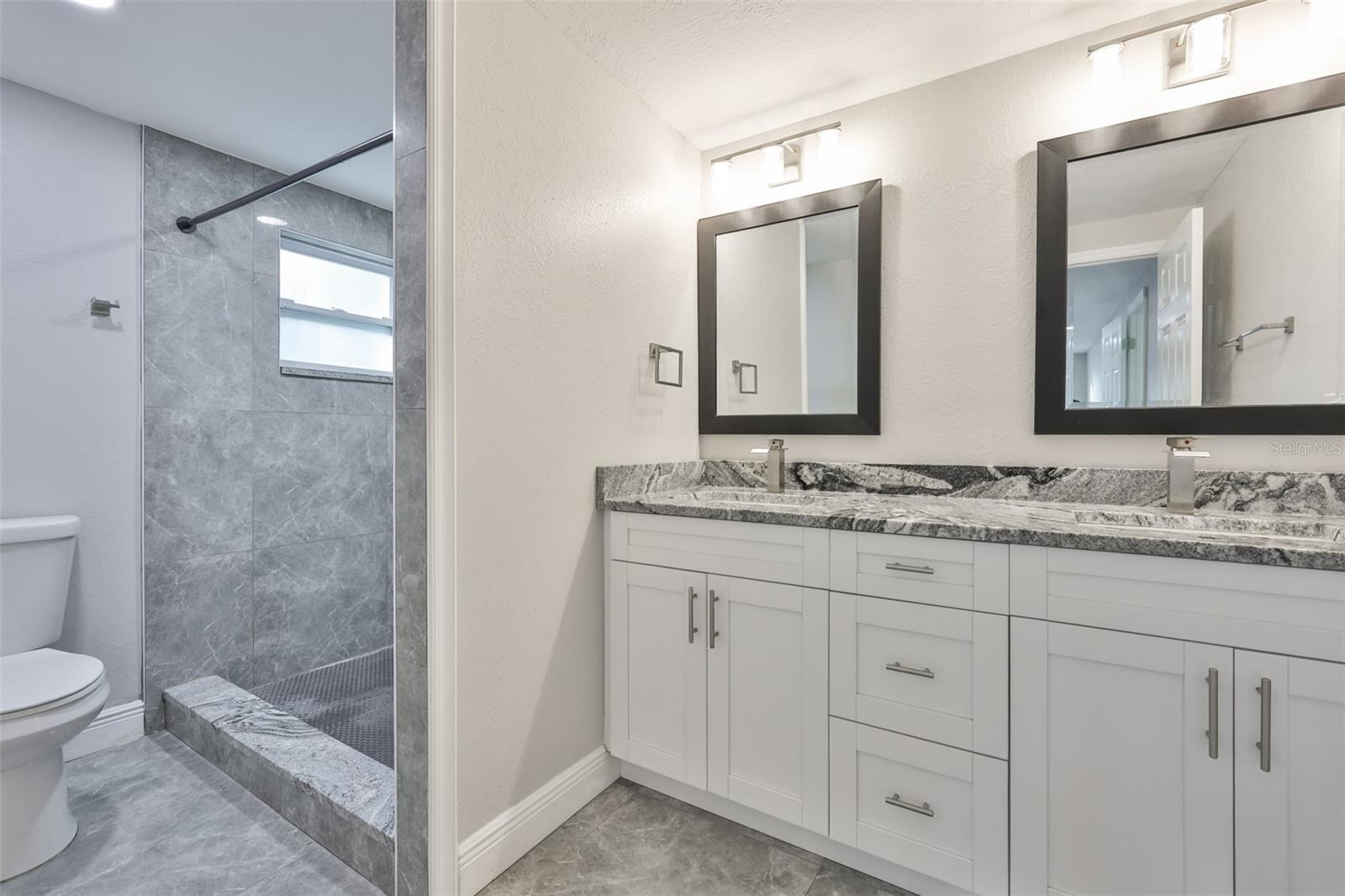 Image 22 of 40 For 12870 101st Way