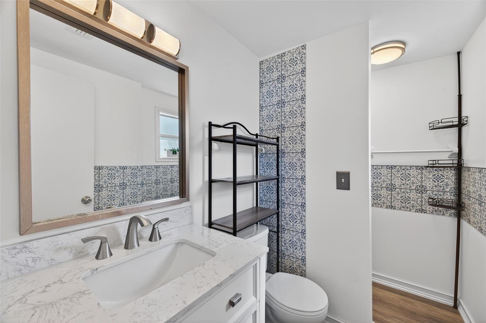 Image 21 of 33 For 5900 Cypress Street N