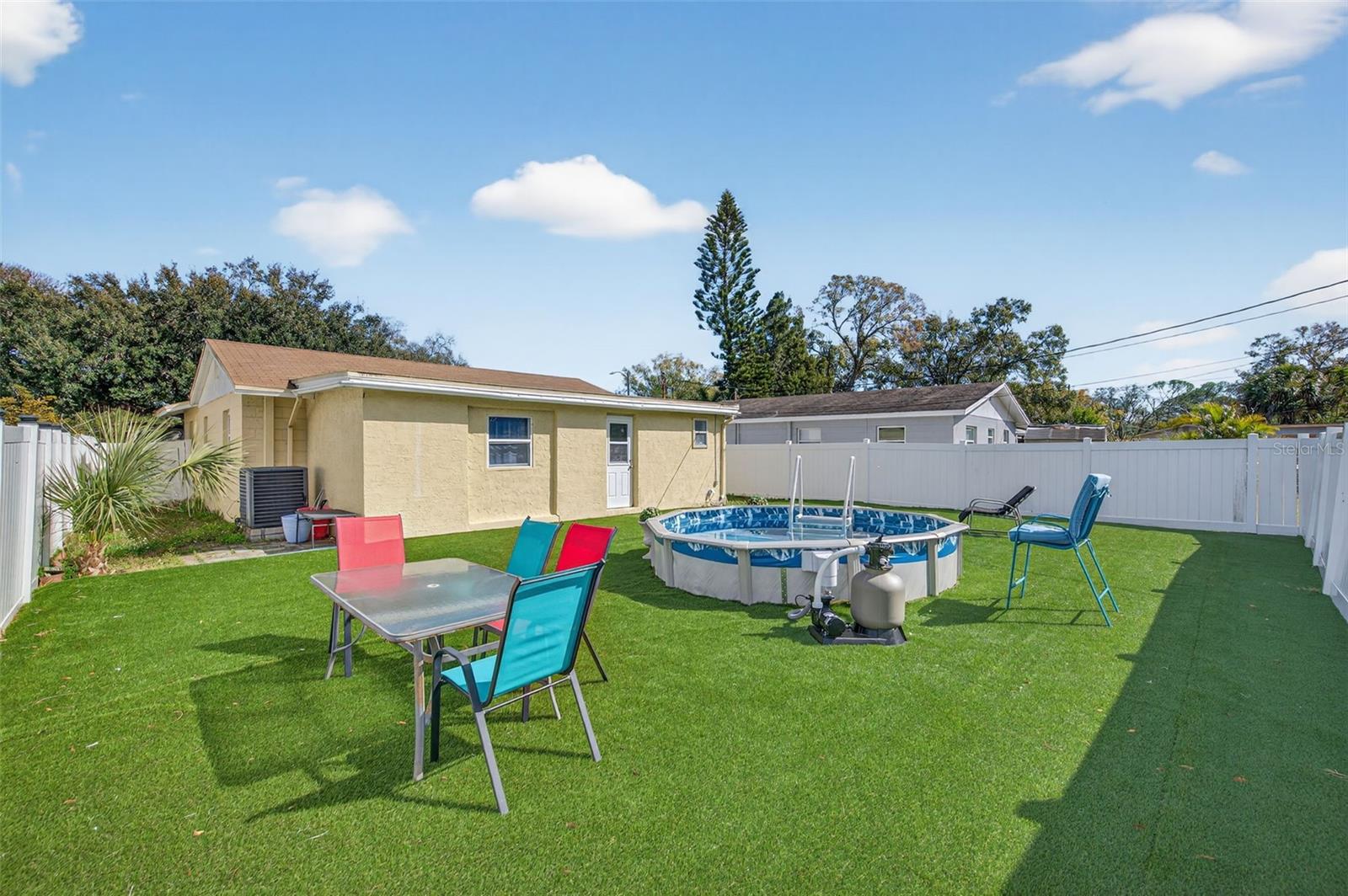 Image 27 of 33 For 5900 Cypress Street N