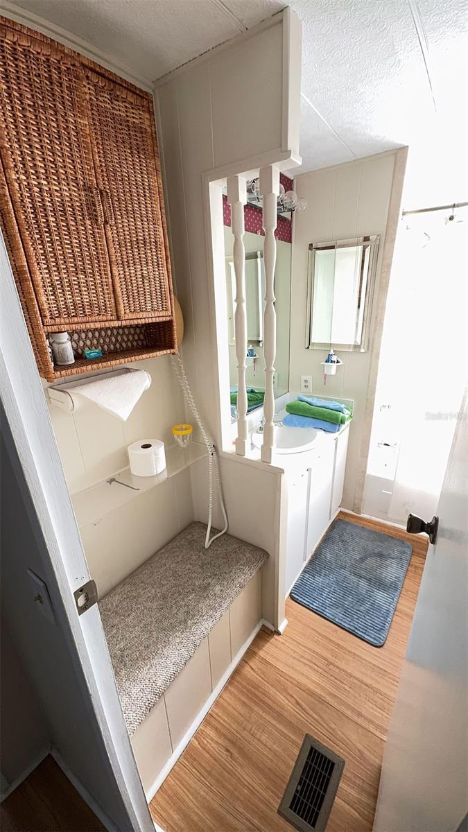 Image 16 of 38 For 4851 Gandy Boulevard B2l19