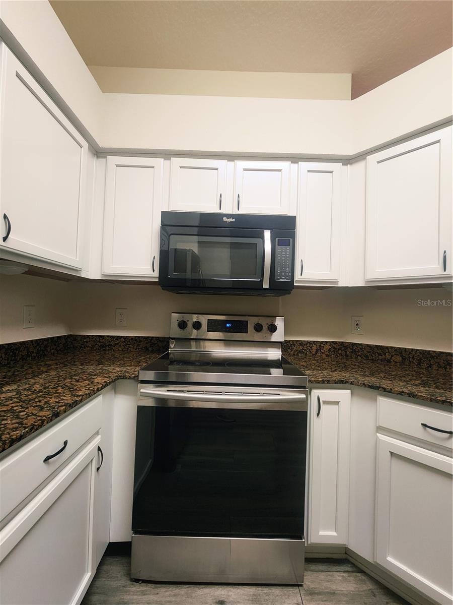 Image 24 of 31 For 7865 Carriage Pointe Drive