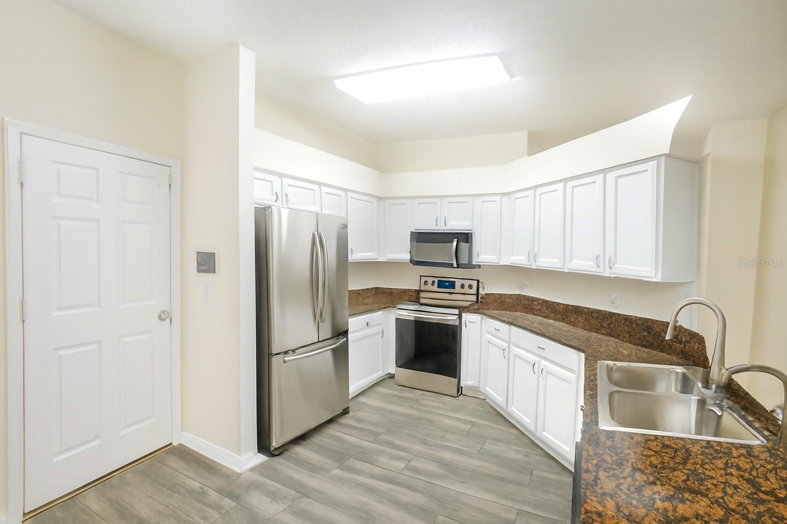 Image 25 of 31 For 7865 Carriage Pointe Drive