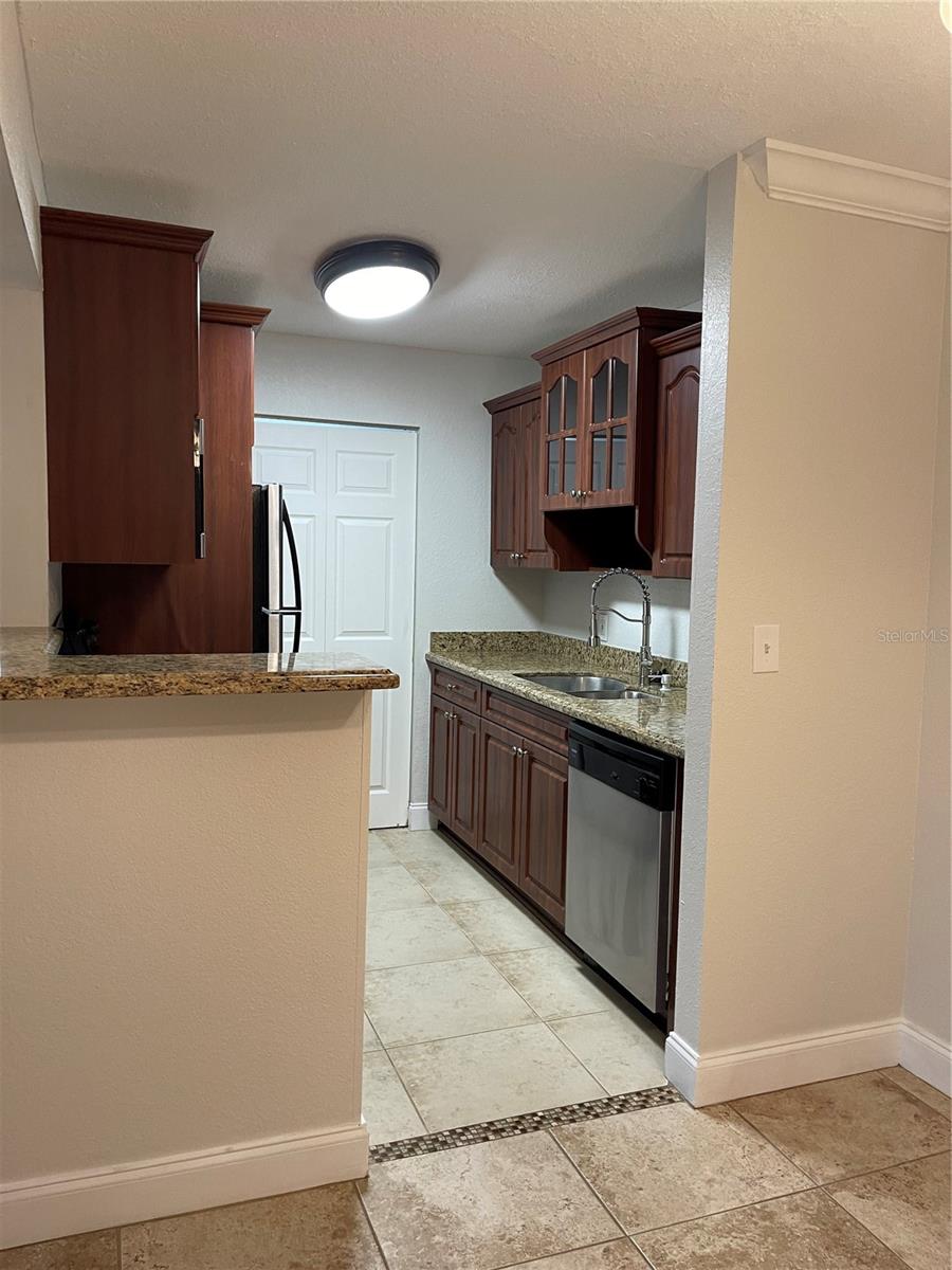 Image 4 of 22 For 455 Alt 19 S 44