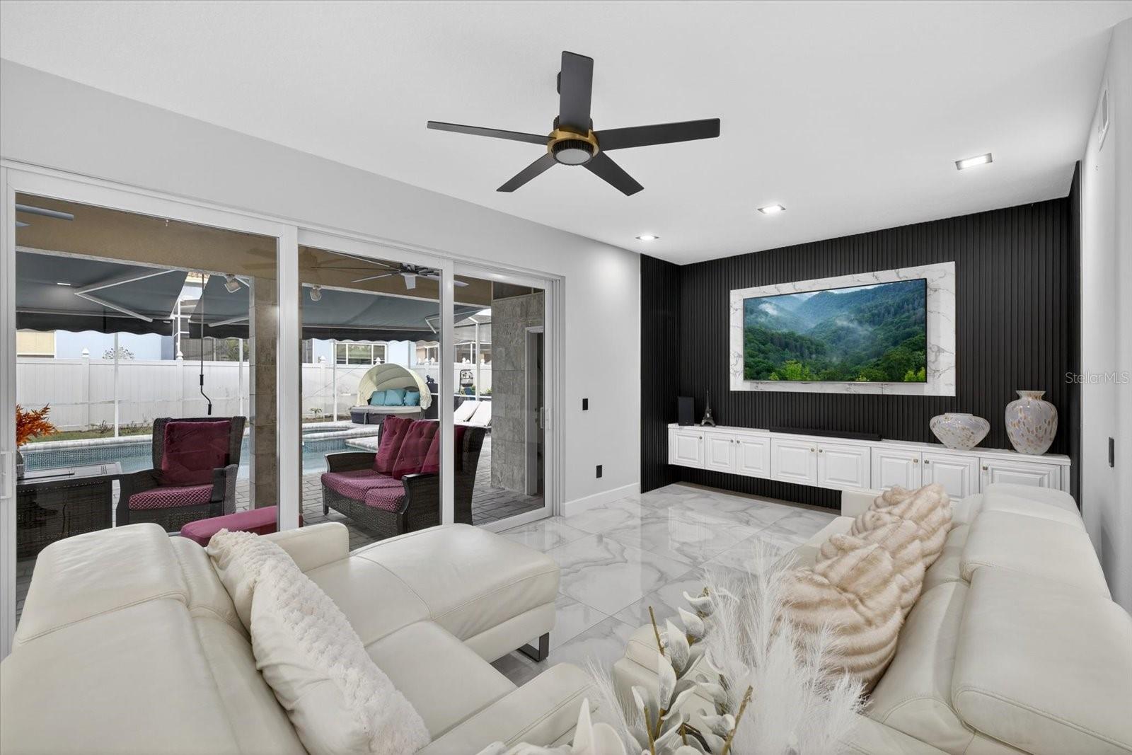 Image 36 of 85 For 811 Sandcastle Circle