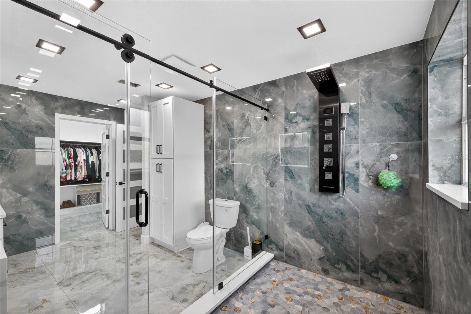 Image 53 of 85 For 811 Sandcastle Circle