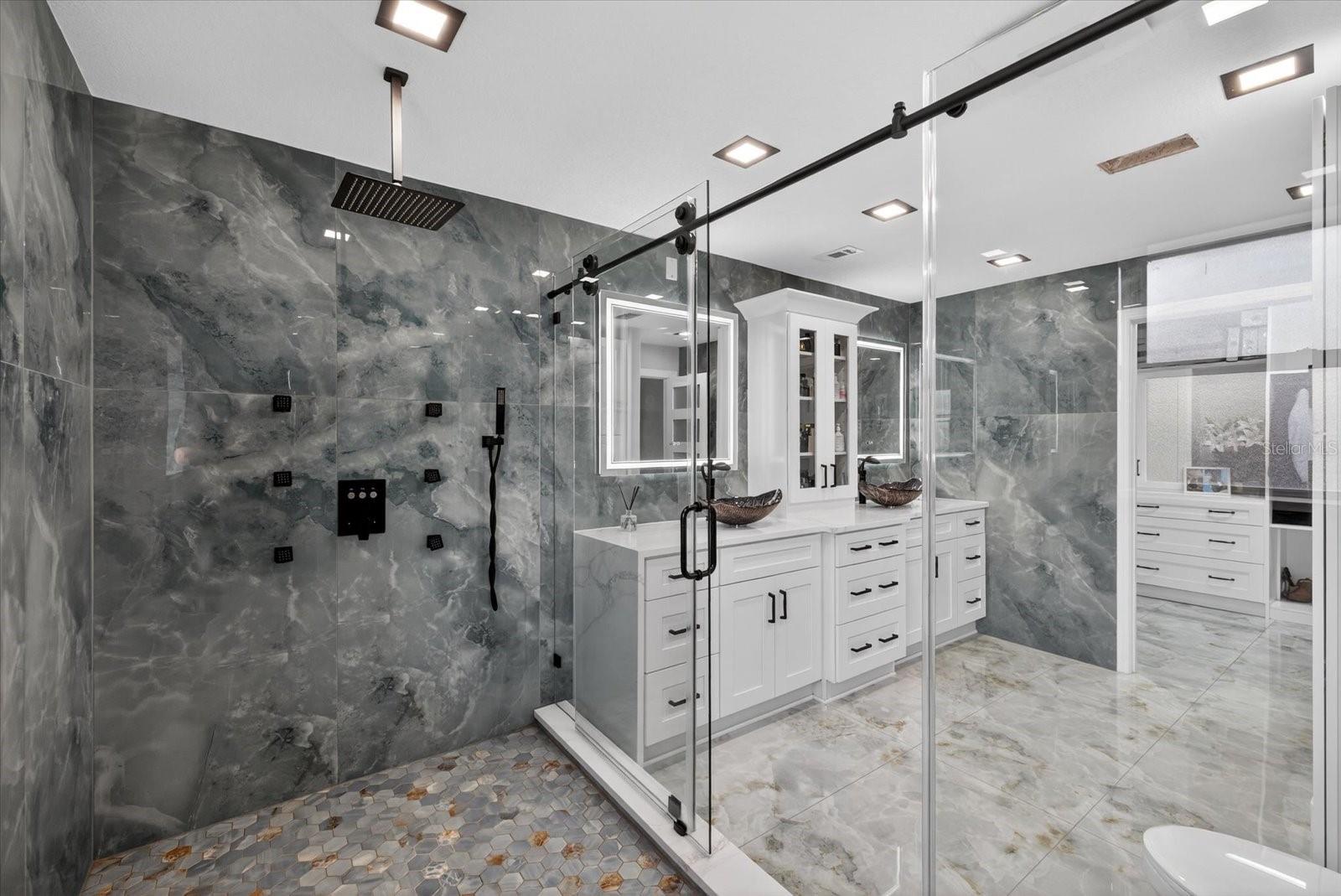 Image 54 of 85 For 811 Sandcastle Circle