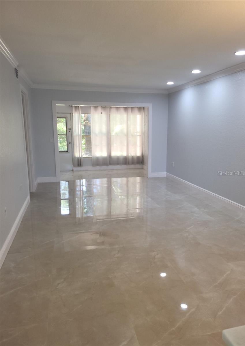 Image 7 of 33 For 1167 Mission Circle 53e