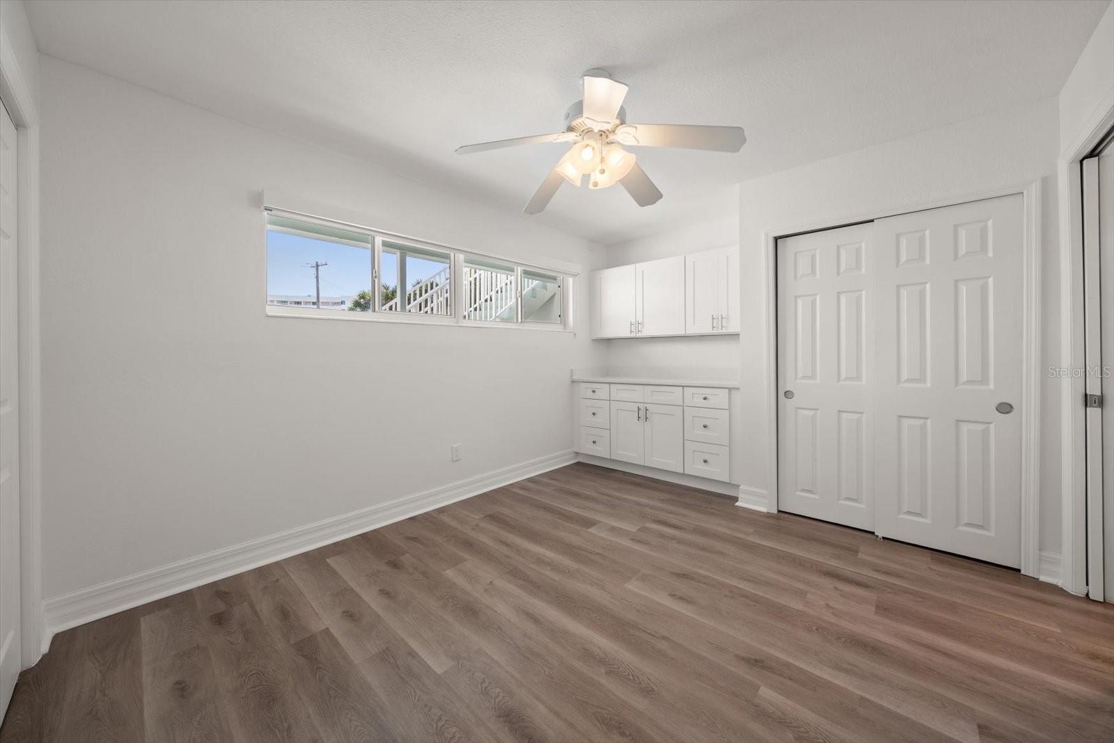 Image 29 of 54 For 2566 Gary Circle 2