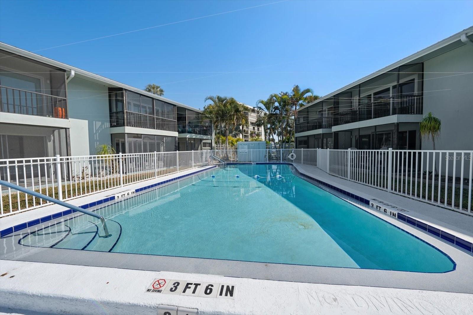 Image 36 of 54 For 2566 Gary Circle 2