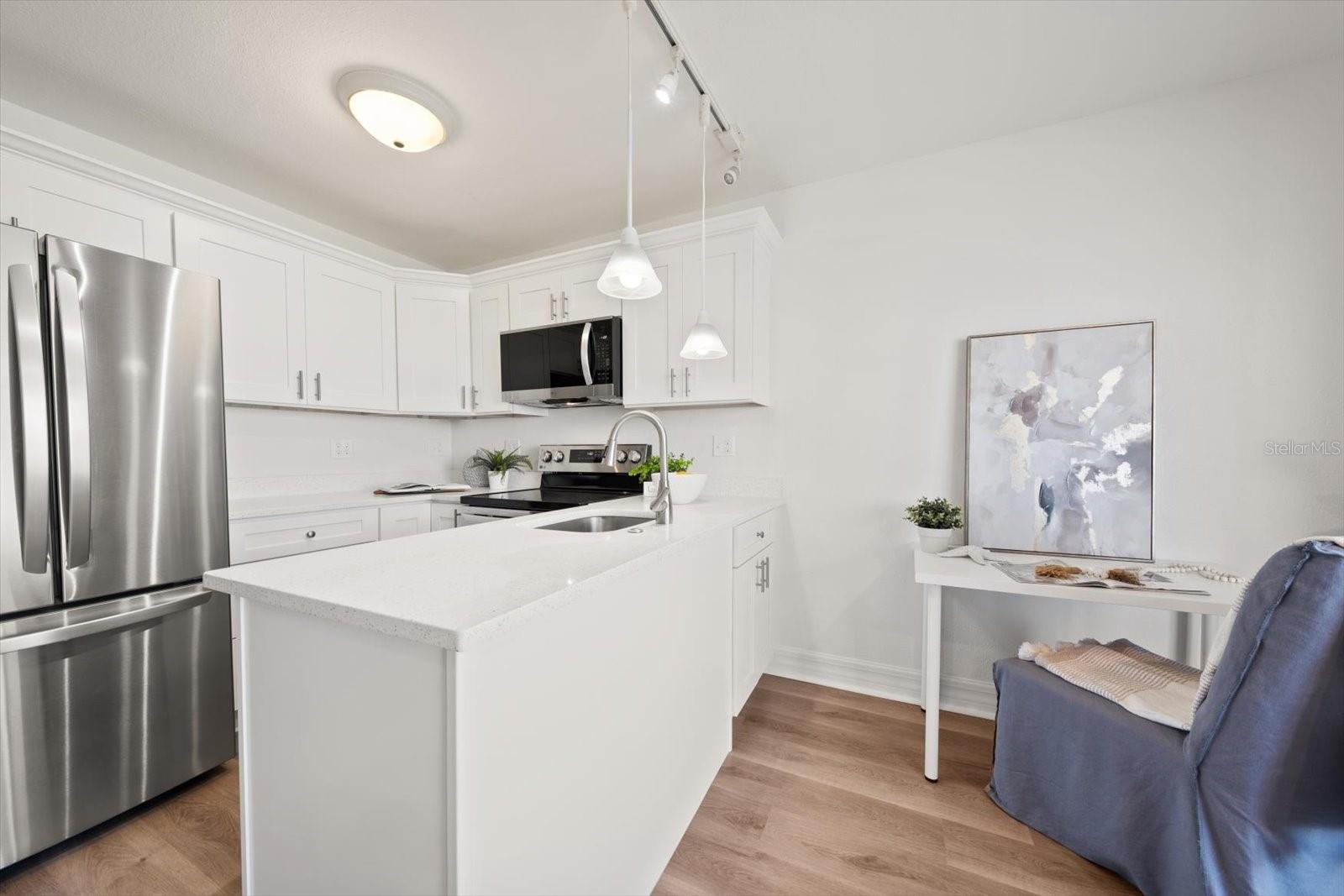 Image 8 of 54 For 2566 Gary Circle 2