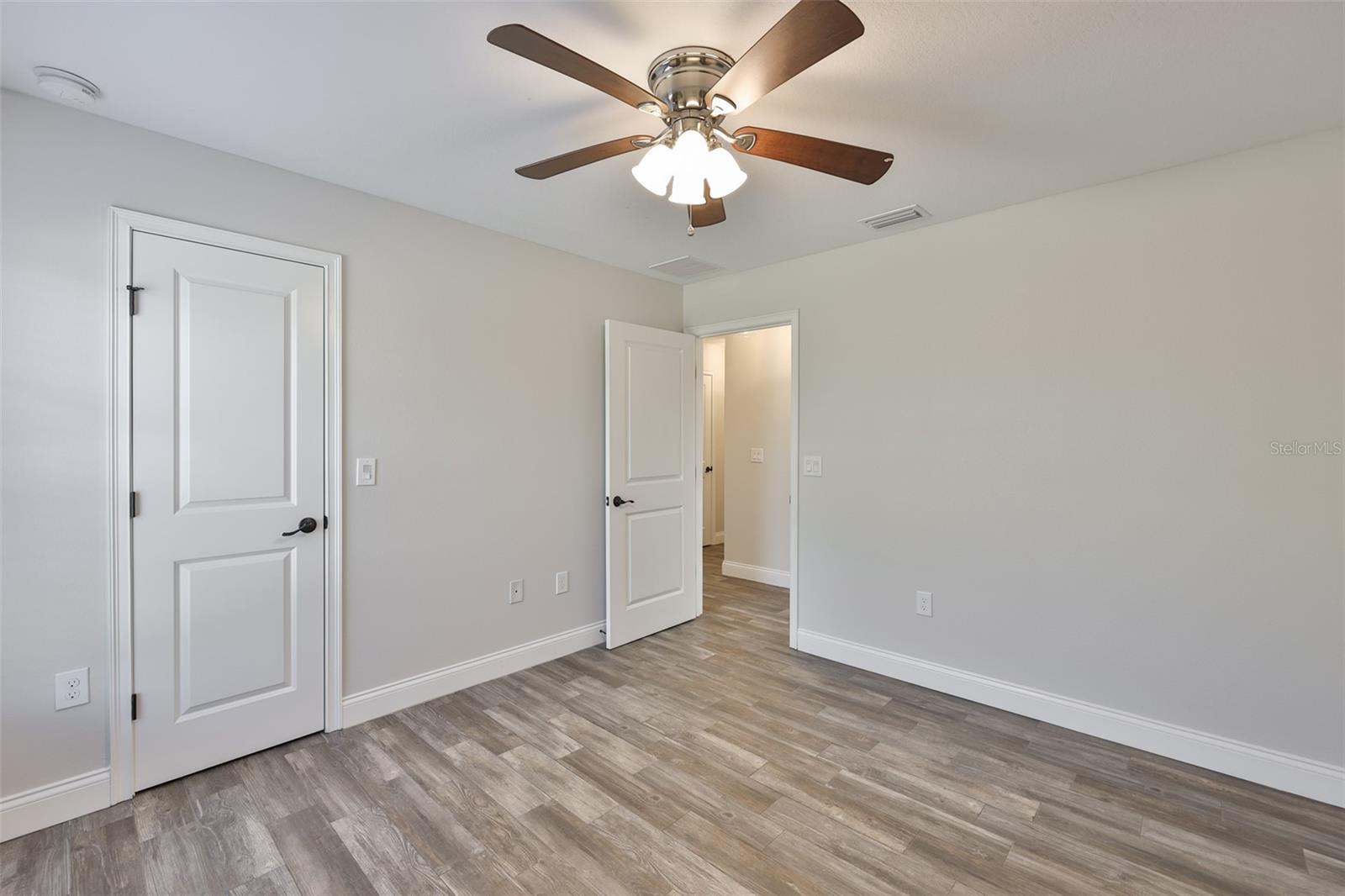 Image 31 of 40 For 603 Half Mile Road