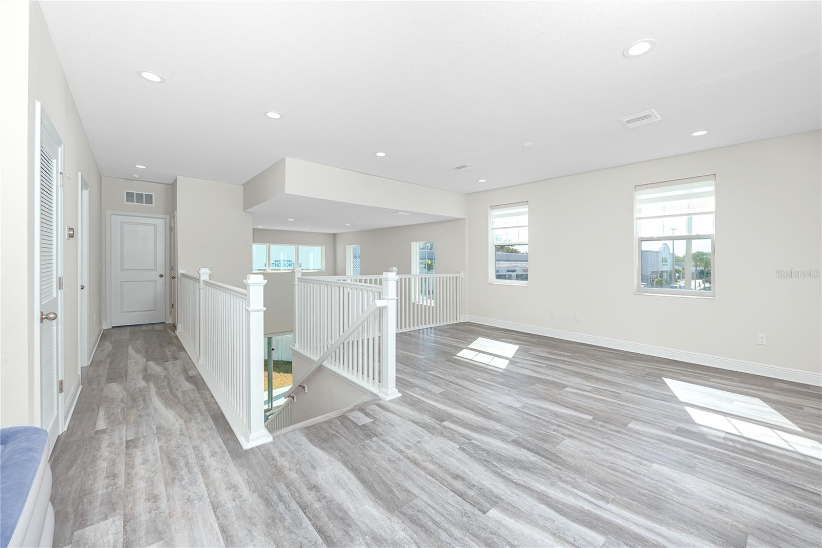 Listing photo id 21 for 1527 Caldera Court