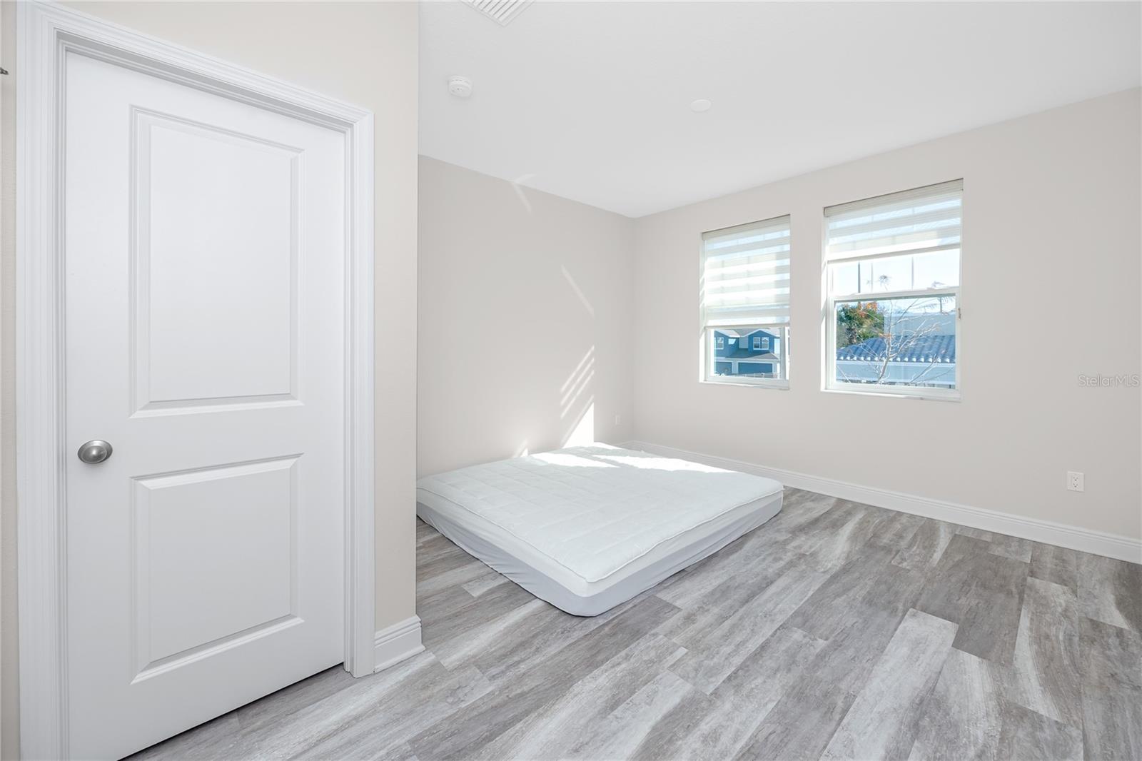 Listing photo id 26 for 1527 Caldera Court