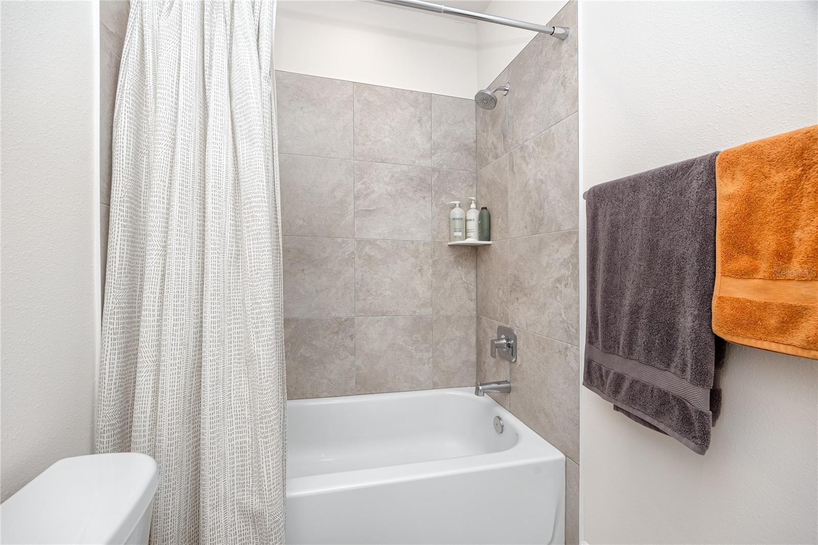 Listing photo id 30 for 1527 Caldera Court