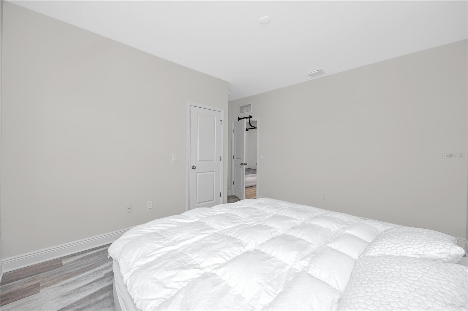 Listing photo id 32 for 1527 Caldera Court