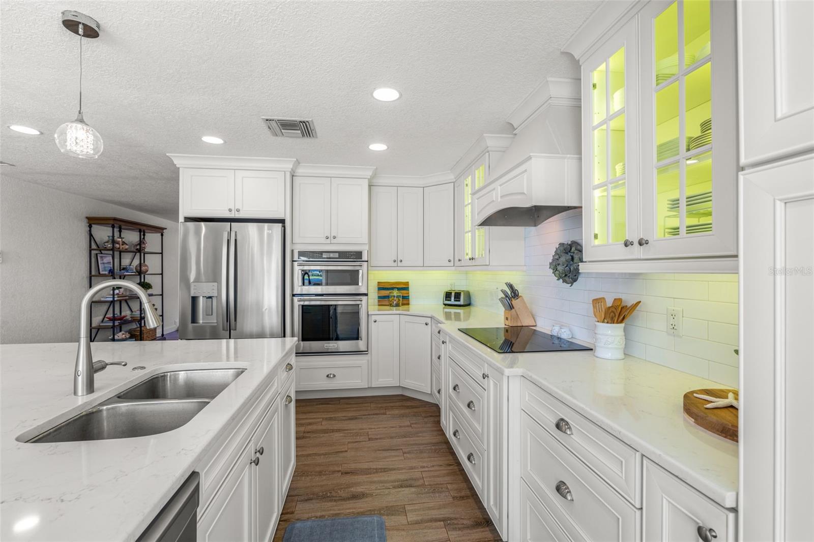 Image 10 of 48 For 3784 42nd Avenue S