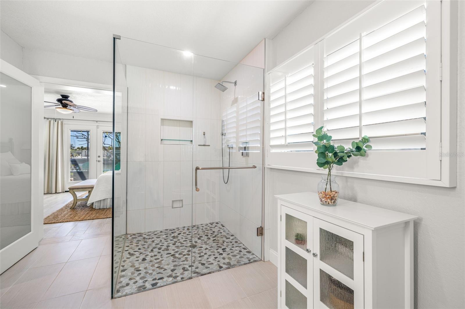 Image 20 of 48 For 3784 42nd Avenue S