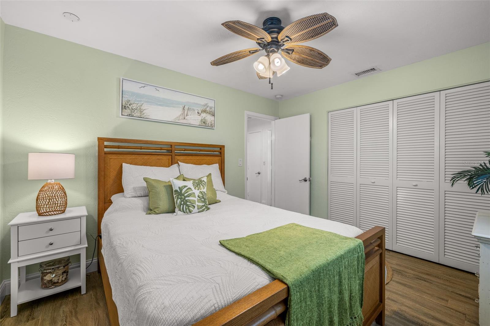 Image 24 of 48 For 3784 42nd Avenue S