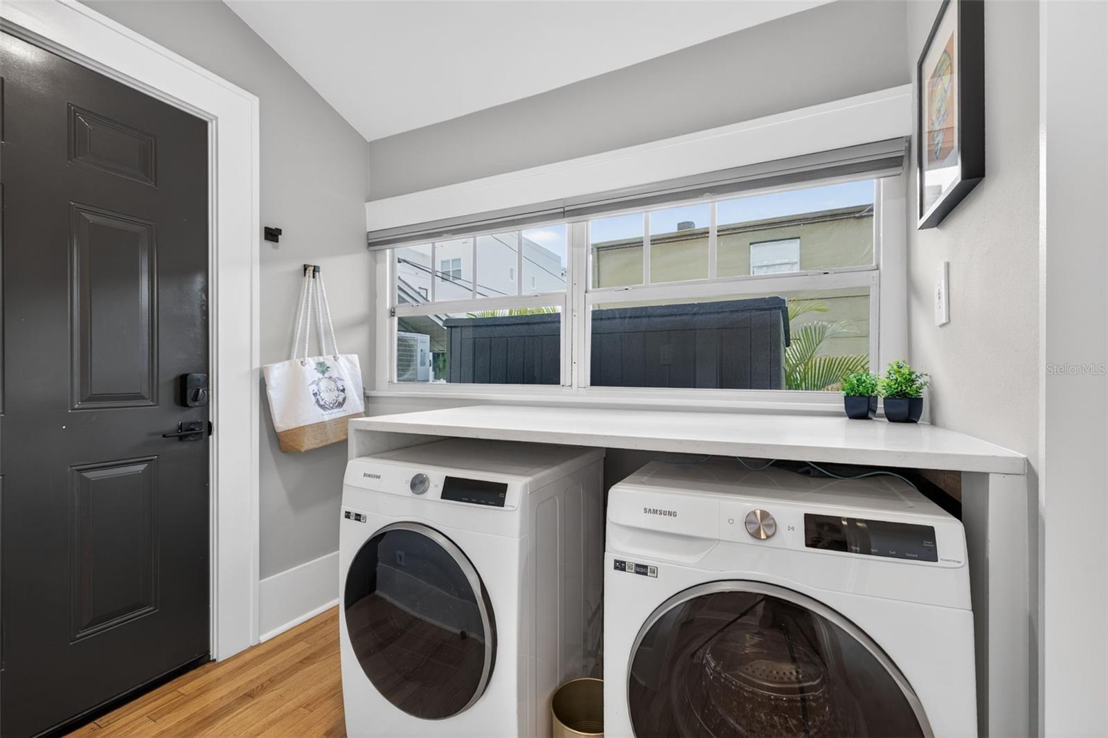 Image 27 of 56 For 534 1st Street N