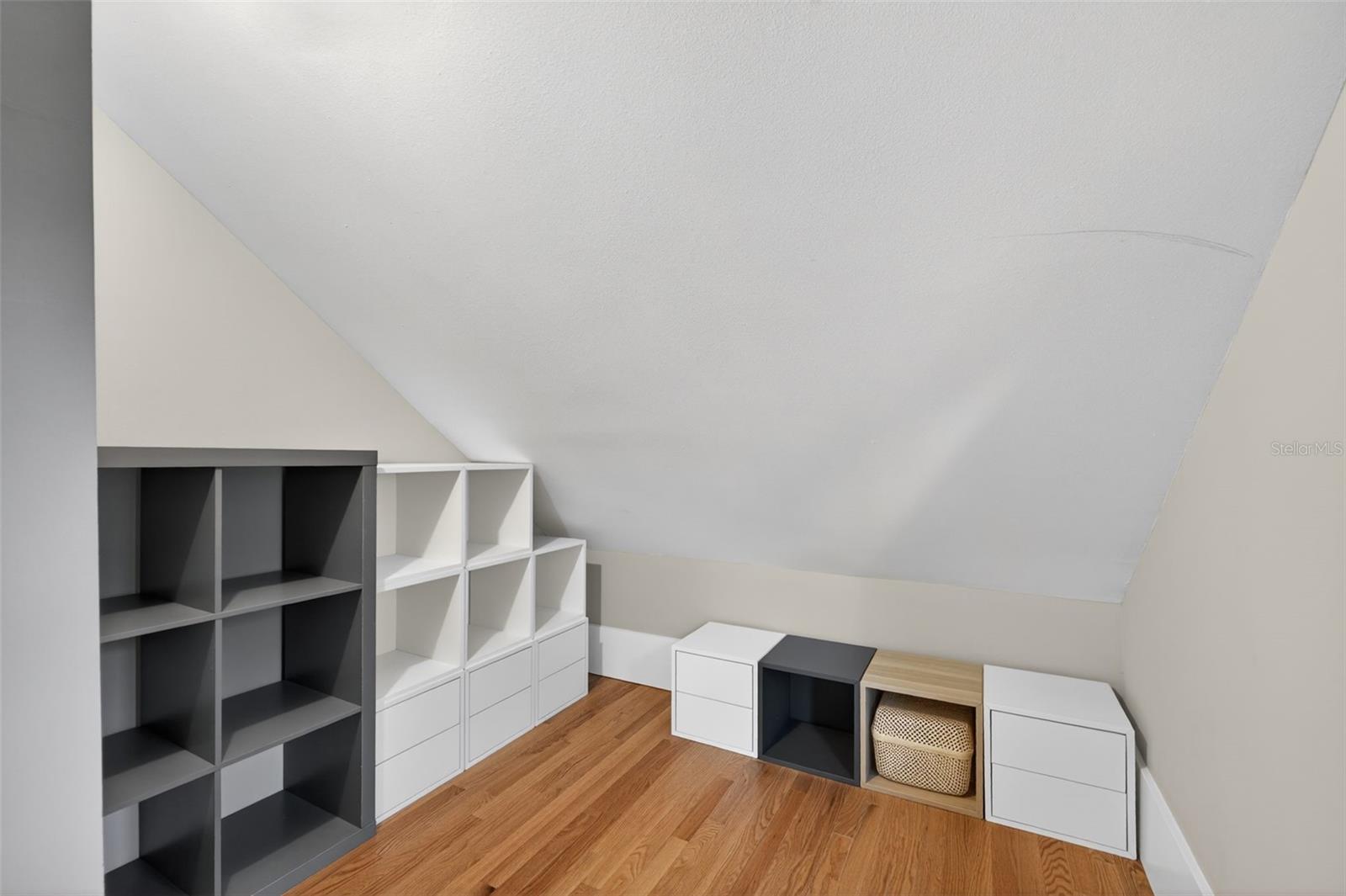 Image 32 of 56 For 534 1st Street N