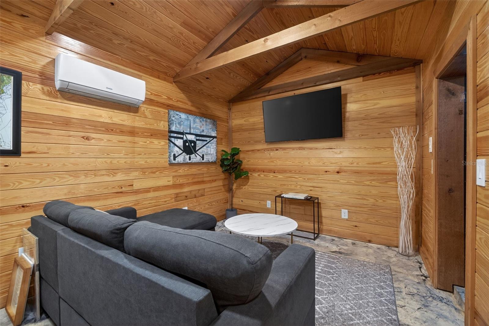 Image 50 of 56 For 534 1st Street N