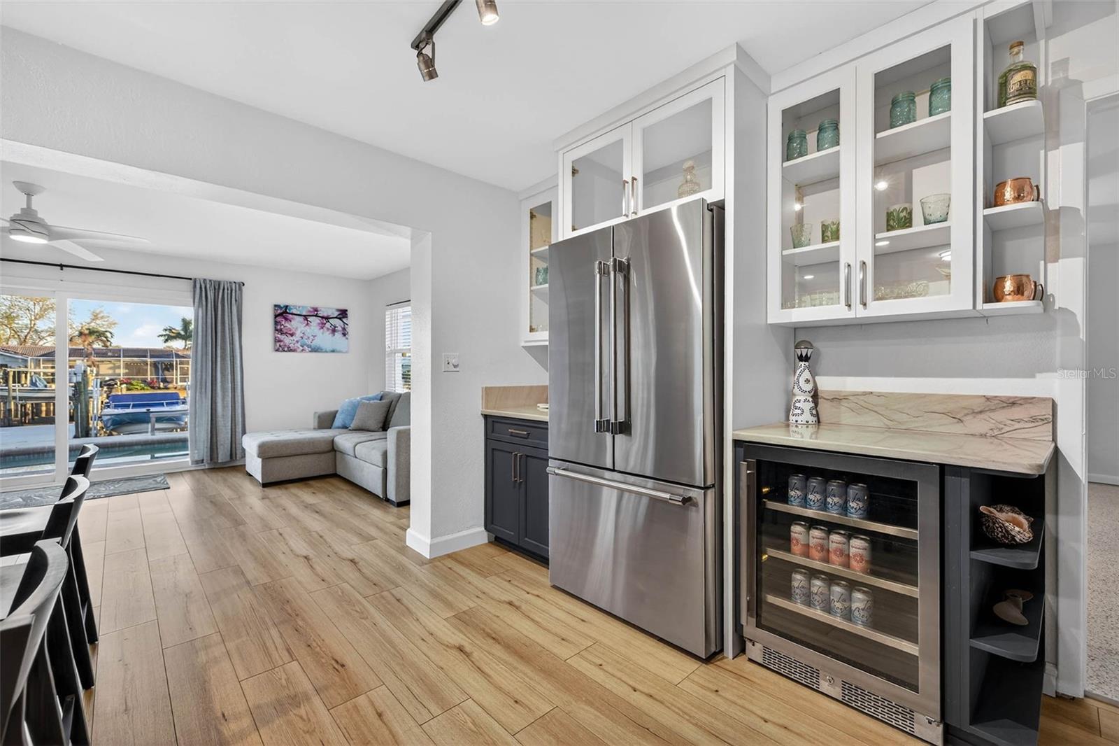 Listing photo id 12 for 1984 Michigan Avenue Ne