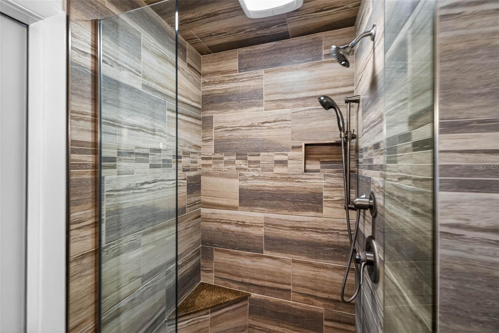 Listing photo id 19 for 1984 Michigan Avenue Ne